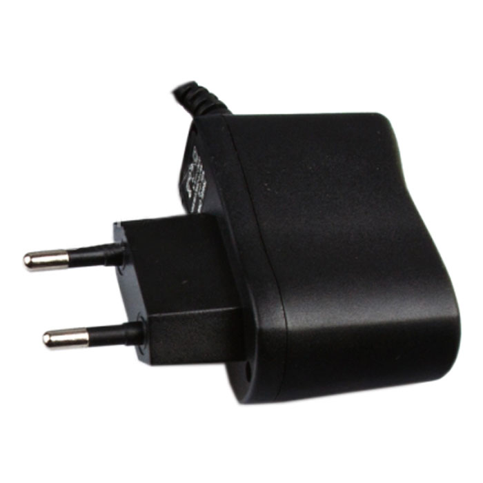 ASX сетевой блок питания MicroUSB (5,0 В, 1 А)R0000627 ASX сетевой блок питания MicroUSB (5,0 В, 1 А)R0000627Сетевое зарядное устройство ASX для планшетных ПК и смартфонов с разъемом microUSB.