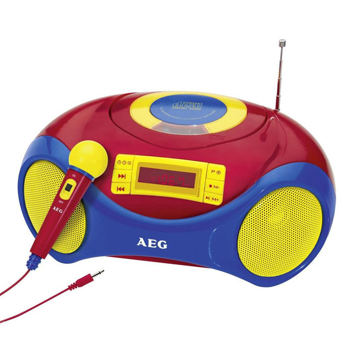 AEG SR 4363 магнитолаSR 4363 bunt AEG SR 4363 магнитолаSR 4363 buntAEG SR 4363 - компактный детский стереорадиоприемник с цифровым PLL-тюнером и возможностью проигрывания CD/MP3. Загрузка дисков осуществляется в верхней части корпуса. Доступны различные функции воспроизведения и программирования треков. Встроенный CD-дисплей отображает всю необходимую информацию при прослушивании. Магнитола может работать как от сети, так и 4 батареек UM2 (тип С). Разъёмы: порт USB 2.0, вход AUX Для детей старше 3 лет