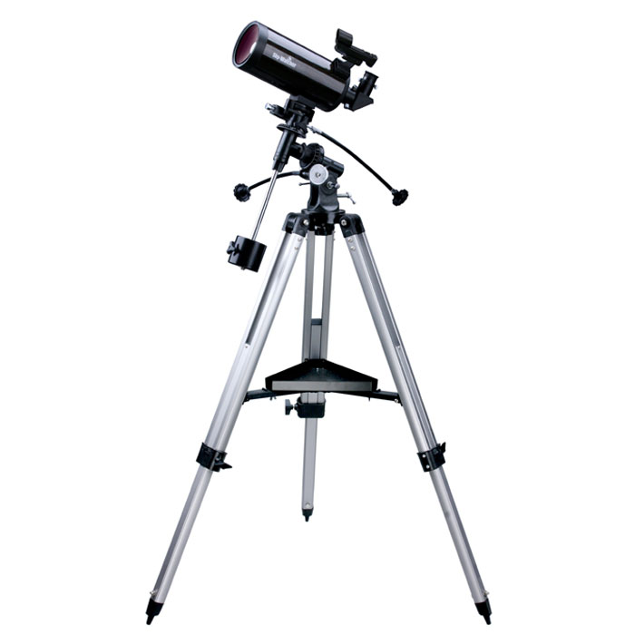 Sky-Watcher BK MAK102EQ2 телескопBK MAK102EQ2 Sky-Watcher BK MAK102EQ2 телескопBK MAK102EQ2Sky-Watcher BK MAK102EQ2 – это компактный катадиоптрик, ориентированный на все виды астрономических наблюдений. Данная модель одинаково хорошо подойдет для изучения планет Солнечной системы и объектов дальнего космоса. Благодаря качественной оптике картинка получается яркой, чистой и четкой. Труба устанавливается на экваториальную монтировку. Оптическая труба сконструирована по схеме Максутова-Кассегрена, поэтому при отличных характеристиках отличается компактными размерами. Данная модель комплектуется двумя окулярами: 25 мм и 10 мм. Начинать наблюдения лучше с окуляра с большим фокусным расстоянием, поскольку он имеет большее поле зрения и обеспечивает лучший обзор. Экваториальная монтировка EQ2 обеспечивает точное ведение объектов. Для астрофотографии монтировку можно дополнить моторными приводами (приобретаются отдельно). Алюминиевая тренога обеспечивает устойчивое положение конструкции.