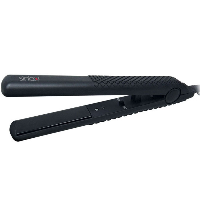 Sinbo SHD 2692, Black выпрямитель для волосSHD 2692 Sinbo SHD 2692, Black выпрямитель для волосSHD 2692С помощью выпрямителя для волос Sinbo SHD-2692 вы самостоятельно сможете сделать красивую и аккуратную прическу у себя дома. Шнур выпрямителя оснащен шарнирным креплением и вращается на 360 градусов, он не будет перекручиваться в процессе работы. При помощи SHD-2692 можно создать несколько десятков различных причесок: от идеально прямой объемной укладки до волн и жестких кудрей. Керамическое покрытие пластин обеспечивает гладкое скольжение по волосам, за счет чего они сохраняют блеск и эластичность. Широкие пластины равномерно нагреваются до 200 градусов. С их помощью вы сможете придать форму как тонким, так и густым волосам.