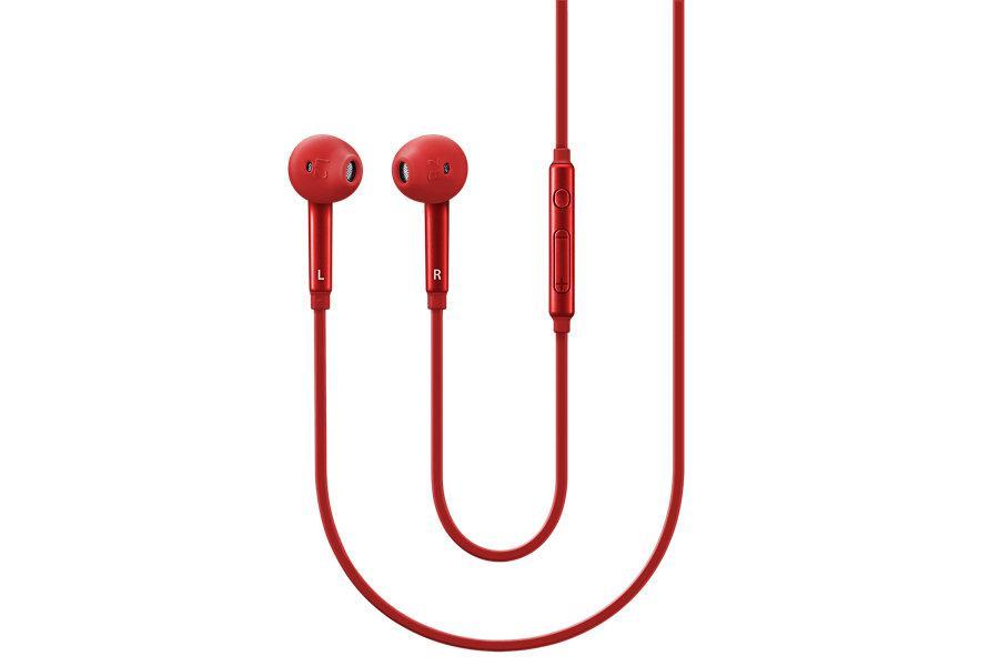Samsung EO-EG920L In-Ear-Fit, Red гарнитураEO-EG920LREGRU Samsung EO-EG920L In-Ear-Fit, Red гарнитураEO-EG920LREGRUEO-EG920L - это высококлассная проводная гарнитура от известной компании производителя электроники и аксессуаров Samsung. Данная модель гарнитуры оптимально совмещает в себе высочайшее качество звучания и эргономичный высокофункциональный дизайн. Качественная проводная гарнитура способна значительно упростить управление смартфоном во время разговора и воспроизведения мультимедиа файлов, а также значительно улучшить слышимость собеседника, когда вы находитесь в шумном месте. Гарнитура EO-EG920L превосходно справляется с набором данных функций. Благодаря удобным амбушюрам вкладышам создается непревзойденная шумоизоляция, благодаря которой внешние раздражающие шумы не смогут помешать вашему телефонному разговору или прослушиванию музыки. Широкий частотный диапазон и высокая чувствительность наушников обеспечивают мощное объемное звучание, которое придется по вкусу всем любителям громкой музыки. Значительно упростит управление воспроизведением музыки и телефонными разговорами...