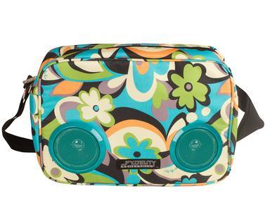 Сумка FYDELITY G-FORCE Shoulder Bag, 16л, цвет: мульти92407 Сумка FYDELITY G-FORCE Shoulder Bag, 16л, цвет: мульти92407Прошли те времена, когда на пляж или вечернюю прогулку в компании кто-то приносил огромное радио с торчащей антенной, которое нужно было носить за специальную ручку - громко, но во-первых, список композиций был только на усмотрение пойманной радиостанции, а во-вторых, перенос такого габаритного устройства требовал свободных рук. А как же сумка, рюкзак или просто пакет для личных вещей? Да проще простого - достаточно соединить сумку (или рюкзак) с парой динамиков, подключить через разъем для наушников любое совместимое устройство - и вот, уже не нужно думать о занятых руках и любимых треках - музыка уже находится внутри Вашей сумки! Вечеринка в любое время, в любом месте и при любых обстоятельствах! Теперь и поездка на дачу, и загородная велопрогулка с друзьями и даже просто встреча со знакомыми сможет преобразиться в веселое времяпрепровождение благодаря уникальной сумке со встроенными колонками! Такой аксессуар уж точно не оставит равнодушным никого -...