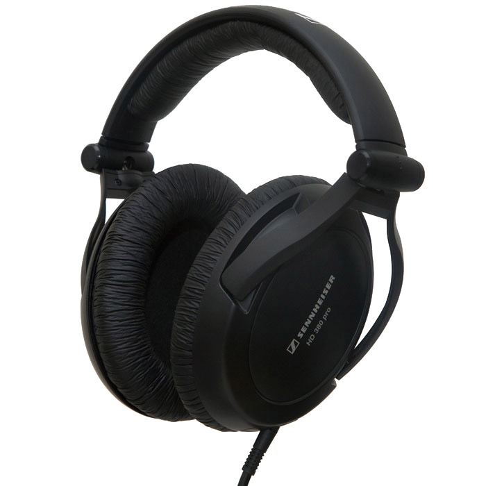 Sennheiser HD 380 Pro наушникиHD 380 PRO Sennheiser HD 380 Pro наушникиHD 380 PROНаушники Sennheiser HD 380 Pro отличаются расширенным частотным диапазоном и высоким уровнем звукового давления, что позволяет точно воспроизводить звуковой материал при работе звукооператора. Кроме того, закрытая конструкция с амбушюрами Circum-aural обеспечивает превосходное пассивное ослабление окружающего шума, что делает эти наушники идеальными для мониторинга и контроля. Расширенный частотный диапазон Высокий уровень звукового давления Закрытая конструкция с амбушюрами Circum-aural гарантирует превосходное пассивное ослабления окружающего шума Исключительно комфортны при длительном использовании Спиральный кабель с одной точкой крепления Легко заменяемые элементы конструкции продлевают срок службы наушников