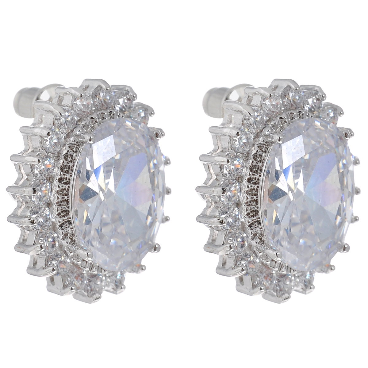 Серьги Taya, цвет: белый. T-B-7701T-B-7701-EARR-WHITE Серьги Taya, цвет: белый. T-B-7701T-B-7701-EARR-WHITEВеликолепные серьги-пусеты Taya, изготовленные из металлического сплава, дополнены стразами и камнями. Оригинальный дизайн изделия придаст вашему образу изюминку, подчеркнет красоту или преобразит повседневный наряд. Застегиваются на замок-гвоздик. Идеальный вариант для женщин, которые любят стиль во всем, даже в мельчайших деталях.