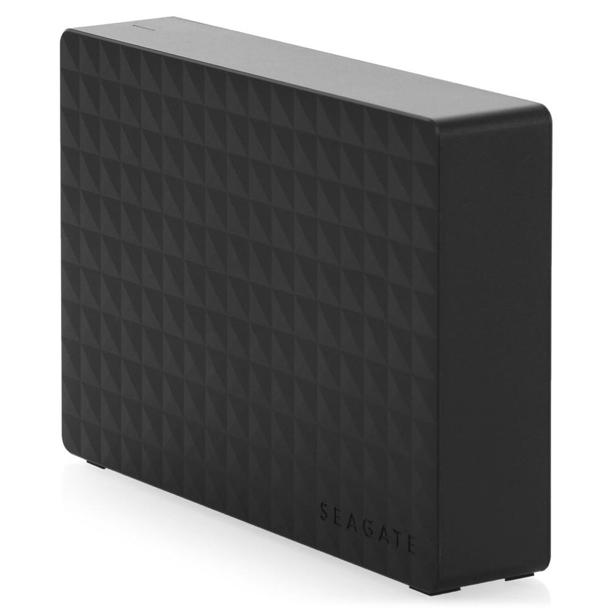 Seagate Expansion 2TB (STEB2000200) внешний жесткий дискSTEB2000200 Seagate Expansion 2TB (STEB2000200) внешний жесткий дискSTEB2000200Диск Seagate Expansion для настольных систем предоставляет дополнительную емкость для хранения постоянно растущих объемов данных. Вы сможете мгновенно увеличить емкость для хранения новых файлов, собрать все ваши данные в одном месте или освободить пространство на внутреннем жестком диске компьютера, что поможет повысить его производительность. Процесс установки очень прост: чтобы приступить к работе, достаточно подключить входящие в комплект поставки блок питания и кабель USB. Жесткий диск автоматически распознается операционной системой Windows, поэтому не требует установки ПО или дополнительных настроек. Сохранять файлы легко — просто перетащите их на диск. Воспользуйтесь преимуществами быстрой передачи данных с интерфейсом USB 3.0, выполнив подключение через порт SuperSpeed USB 3.0. Интерфейс USB 3.0 совместим с интерфейсом USB 2.0, что обеспечивает совместимость систем в целом.