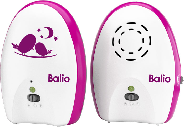 Balio Радионяня МB-02МB-02 Balio Радионяня МB-02МB-02Беспроводная система наблюдения Balio МB-02 состоит из двух основных элементов: передатчика (детского блока) и приемника (родительского блока). Передатчик (детский блок) работает в стационарном режиме с питанием от сетевого адаптера. Приемник (родительский блок) может работать как от сетевого адаптера питания, так и от батареек или аккумуляторов (в комплект не входят), обеспечивающих возможность эксплуатации блока в переносном режиме.
