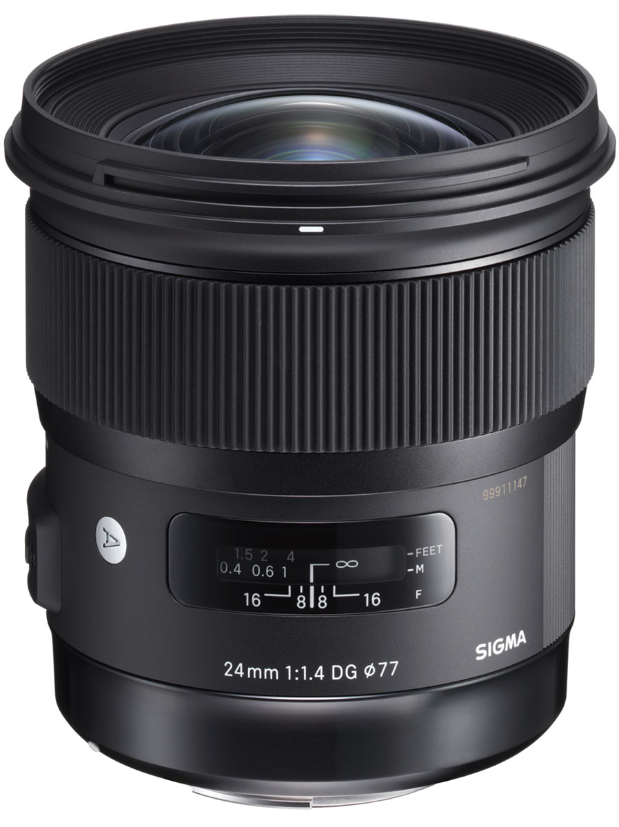 Sigma AF 24mm F1.4 DG HSM Art, Black объектив для Canon401954 Sigma AF 24mm F1.4 DG HSM Art, Black объектив для Canon401954Широкоугольный объектив Sigma AF 24mm F1.4 DG HSM Art с ультразвуковым мотором автоматической фокусировки предназначен для использования с полнокадровыми зеркальными фотокамерами. Конструкция Sigma AF 24mm F1.4 DG HSM Art включает 15 элементов в 11 группах, среди которых 2 асферические линзы, 3 элемента из FLD и 4 из SLD стекла. Такая конструкция позволила свести к минимуму возможность возникновения хроматических аберраций также успешно, как и в других объективах Art-серии. 9 скругленных лепестков диафрагмы обеспечивают качественное боке, угол поля зрения в 35-мм эквиваленте составляет 84,1°, а минимальная рабочая дистанция фокусировки в 25 см открывает дополнительные возможности для творчества. Благодаря широкому углу обзора, малому весу и миниатюрности, в целом, модель можно отнести к группе универсальных объективов и использовать как основную для ежедневной съемки. Если рассматривать частности, то Sigma AF 24mm F1.4 DG HSM Art отлично подойдет для ...