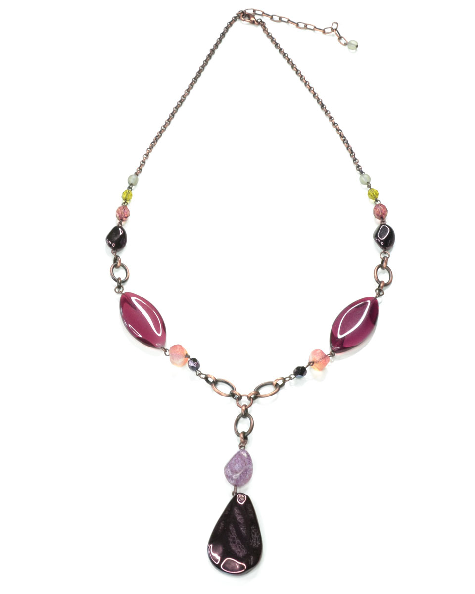 Колье Bohemia Style, цвет: багряный, коричневый. BW1218 8521 75BW1218 8521 75 Колье Bohemia Style, цвет: багряный, коричневый. BW1218 8521 75BW1218 8521 75Стильное колье Bohemia Style выполнено из ювелирного сплава и цветного богемского хрусталя. Хрустальные бусины завораживают переливами, а также интересными формами. Цветное стекло для производства украшений изготавливается по особой технологии, поддается огранке и полностью имитирует природные камни. Колье застегивается на замок-карабин, длина регулируется за счет дополнительных звеньев цепочки. Изящное колье Bohemia Style придаст вашему образу изюминку, подчеркнет красоту и изящество вечернего платья или преобразит повседневный наряд.
