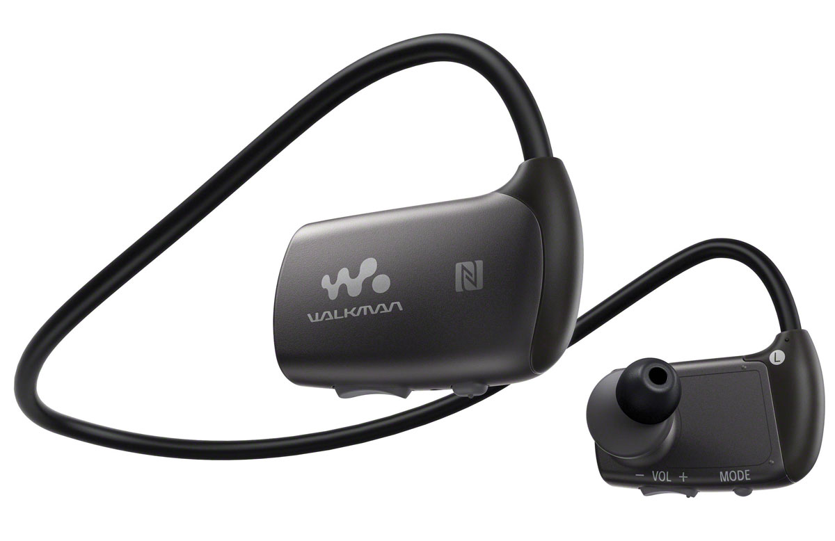 Sony NWZ-WS613 4Gb, Black MP3-плеер4905524980646 Sony NWZ-WS613 4Gb, Black MP3-плеер4905524980646Sony NWZ-WS613 - водостойкий универсальный Walkman со встроенной памятью 4 ГБ, NFC, Bluetooth, SoundMix и пультом ДУ. Теперь с любимой музыкой можно окунуться или поплавать. Этот Walkman обладает водостойкостью на глубине до 2-х метров, что позволяет ему выдерживать не только брызги воды. Сохраните плейлист для занятий спортом на Walkman и тренируйтесь в бассейне под любимую музыку. Данная модель может работать в воде на протяжении 30 минут. Для использования плеера в воде необходимо также использовать вкладыши для плавания. Благодаря технологии NFC (Near Field Communication) больше не нужны ни провода, ни сложные подключения. Достаточно приложить смартфон или другое NFC-совместимое устройство к N-метке на корпусе, и сразу же начнется воспроизведения музыки. Нет NFC? Ничего страшного. Сопряжение можно также установить вручную в разделе настроек Bluetooth. Удобное управление музыкой в любой ситуации и при любой погоде благодаря...