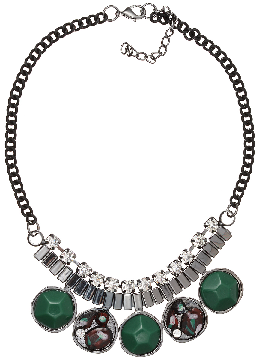 Колье Taya, цвет: черный, зеленый. T-B-7559T-B-7559-NECK-BK.GREEN Колье Taya, цвет: черный, зеленый. T-B-7559T-B-7559-NECK-BK.GREENЭлегантное колье Taya выполнено из бижутерийного сплава, центральная часть оформлена подвеской оригинальной формы, которая дополнена вставками из искусственных камней и страз. Колье застегивается на практичный замок-карабин, длина изделия регулируется за счет дополнительных звеньев. Колье Taya выгодно подчеркнет изящество, женственность и красоту своей обладательницы.