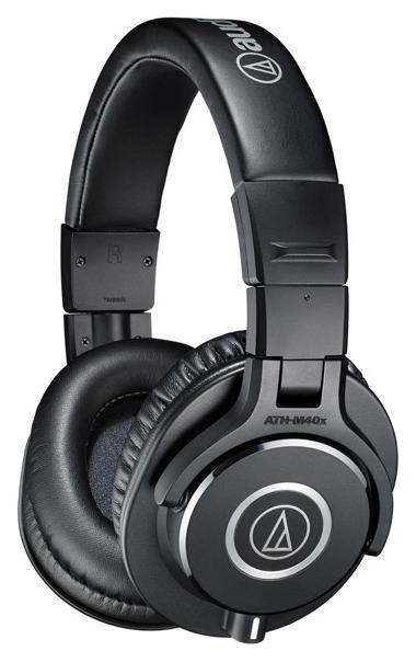 Audio-Technica ATH-M40XATH-M40X Audio-Technica ATH-M40XATH-M40XНаушники профессиональной серии. Съемный шнур, два кабеля в комплекте. Закрытое акустическое оформление с отличной звукоизоляцией. Чашки, вращающиеся на 90 градусов для мониторинга в DJ-стиле. Удобное регулируемое оголовье, комфортная эксплуатация