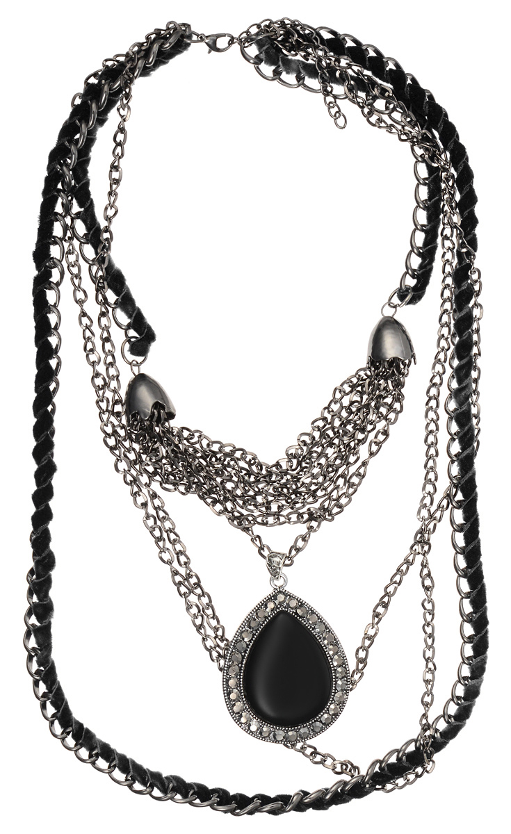 Колье Taya, цвет: гематит, черный. T-B-10324T-B-10324-NECK-BLACK Колье Taya, цвет: гематит, черный. T-B-10324T-B-10324-NECK-BLACKОригинальное колье Taya выполнено из металлического сплава в виде нескольких рядов цепей разного уровня, оформленных бархатной лентой. Центральная часть колье дополнена массивным кулоном, дополненным стразами и вставкой из пластика. Колье имеет надежную застежку- карабин с регулирующей длину цепочкой. Такое колье внесет изюминку в любой образ и подчеркнет индивидуальность.