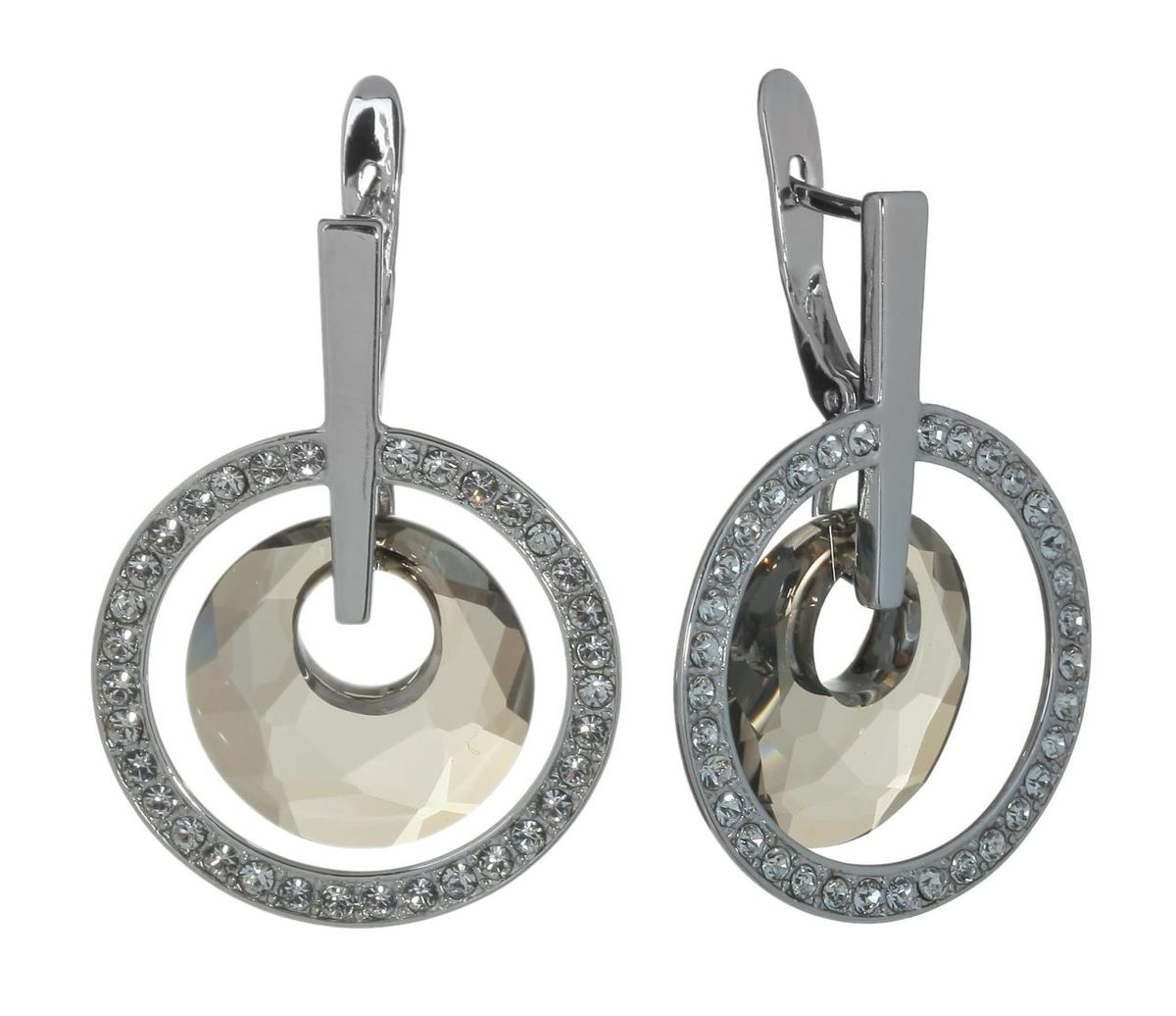 Серьги Jenavi Лакки, цвет: серебряный, серый. j702f166j702f166 Серьги Jenavi Лакки, цвет: серебряный, серый. j702f166j702f166Стильные серьги Jenavi Лакки выполнены в виде основы из гипоаллергенного ювелирного сплава, которая дополнена кристаллами Swarovski и гранеными подвесками оригинальной формы. В качестве основания используется классический английский замок, который надежно зафиксирует сережку. Оригинальные серьги Jenavi Лакки помогут дополнить любой образ и привнести в него завершающий яркий штрих.