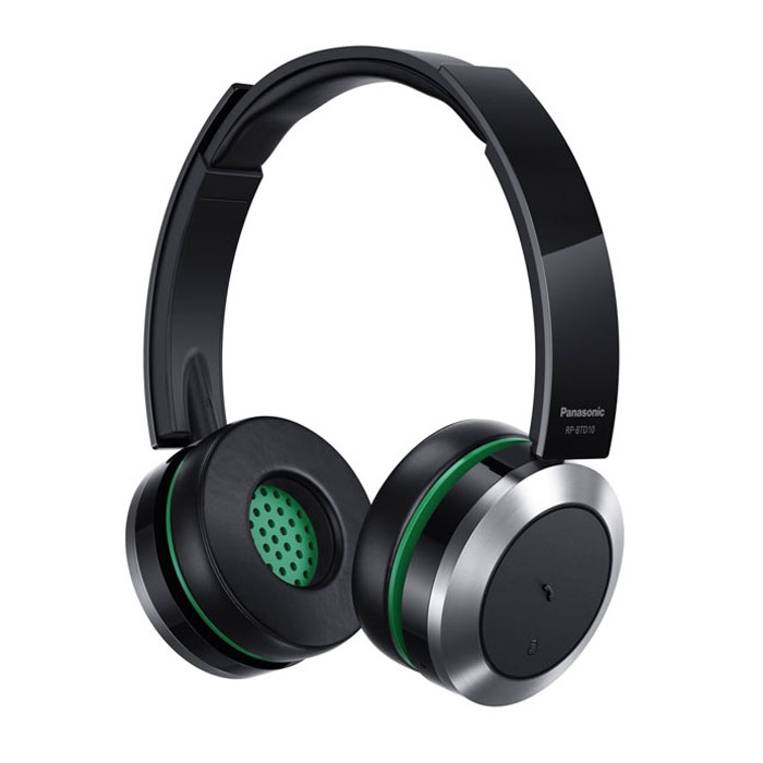 Panasonic RP-BTD10E-K, Black наушникиRP-BTD10E-K Panasonic RP-BTD10E-K, Black наушникиRP-BTD10E-KPanasonic RP-BTD10E-K - беспроводные наушники, работающие помощью технологии Bluetooth. Высокое качество звука 40-миллиметровые динамики обеспечат мощное звучание низких частот. Наушники поддерживают кодек aptX и воспроизводят музыку с минимальным процентом потерь. Оцените возможности беспроводного подключения и отличное качество звучания любимой музыки. Удобное подключение по Bluetooth с помощью технологии NFC Для сопряжения со смартфоном достаточно одного легкого нажатия на чашку наушников. Теперь, чтобы порадовать себя хорошей музыкой, вам больше не придется тратить много времени с настройками смартфона. Наушники можно подключать двумя способами: по Bluetooth или с помощью специального съемного провода. В комплект также входит кабель USB, который позволяет легко заряжать наушники от ПК или любого другого устройства с разъемом USB. На чашках наушников расположены специальные выпуклые кнопки. Их легко отличить на...