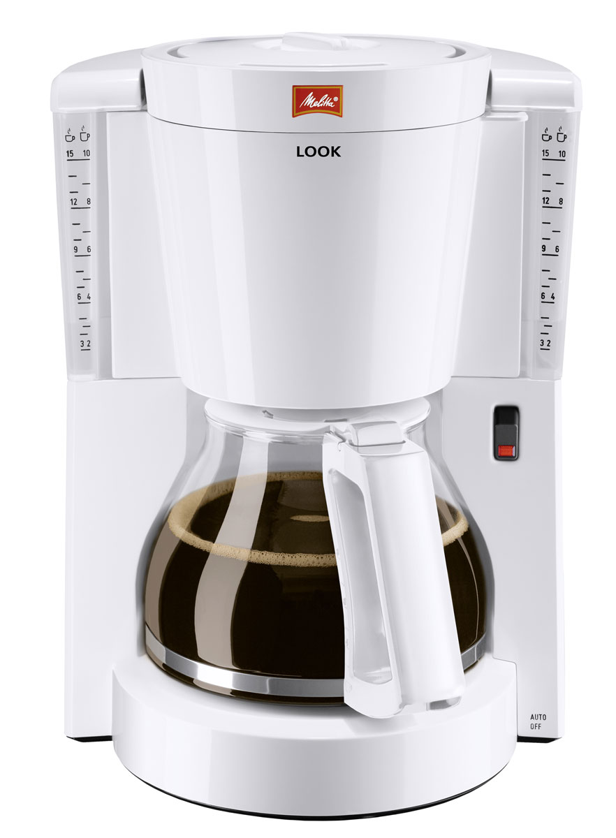 Melitta Look IV, White кофеварка20984 Melitta Look IV, White кофеварка20984Кофейное наслаждение – это не только эстетика вкуса, но и эстетика внешнего вида. Melitta Look в новом дизайне дает вам все, чего вы желаете. Рассчитана на 10/15 чашек Размер кофейных фильтров Melitta 1x4 Запатентованный AromaSelector фильтр Съемный поворотный держатель фильтра Противокапельная система Drip stop Прозрачная ёмкость для воды Переключатель on/off с подсветкой