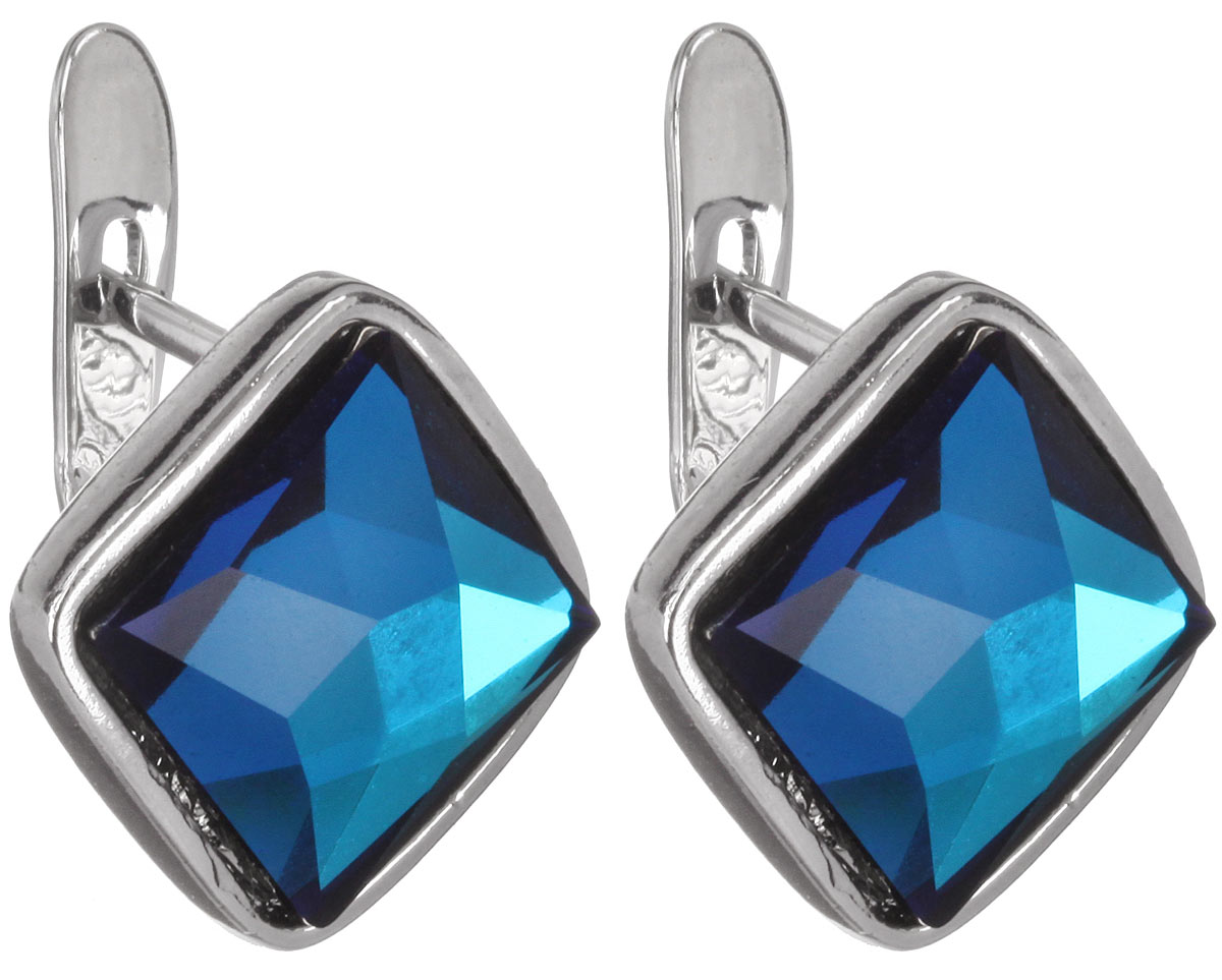 Серьги Jenavi Шедар, цвет: серебряный, голубой. b832f140b832f140 Серьги Jenavi Шедар, цвет: серебряный, голубой. b832f140b832f140Стильные серьги Jenavi Шедар в виде основы квадратной формы из ювелирного сплава, которая дополнена кристаллами Swarovski. В качестве основания используется классический английский замок, который надежно зафиксирует сережку. Оригинальные серьги Jenavi Шедар помогут дополнить любой образ и привнести в него завершающий яркий штрих.