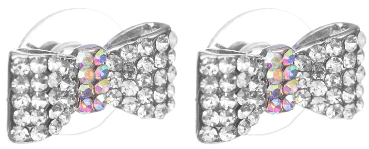 Серьги Taya, цвет: серебристый. T-B-6085T-B-6085-EARR-SILVER Серьги Taya, цвет: серебристый. T-B-6085T-B-6085-EARR-SILVERЭлегантные серьги Taya изготовлены в виде объемных бантиков из металлического сплава и оформлены стразами. В качестве основания изделия используется замок-гвоздик, который надежно зафиксирует сережку. Элегантные серьги помогут дополнить любой образ и привнести в него завершающий яркий штрих.