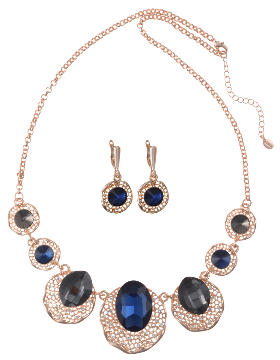 Комплект украшений Taya, цвет: золотистый, синий, серый. T-B-10260T-B-10260-SET-GL.D.BLUE Комплект украшений Taya, цвет: золотистый, синий, серый. T-B-10260T-B-10260-SET-GL.D.BLUEОчаровательный комплект украшений Taya включает в себя стильное колье и серьги. Изделия выполнены из металлического сплава. Оригинальные серьги дополнены ажурными подвесками с декоративными камнями. В качестве основания изделия используется английский замок, который надежно зафиксирует сережку. Элегантное колье выполнено в едином стилевом решении с сережками и дополнено семью ажурными элементами, каждый их которых оформлен стразами и декоративным камнем. Колье застегивается на замок-карабин, в цепочке предусмотрены дополнительные звенья для регулировки длины изделия. Изящный комплект придаст вашему образу изюминку, подчеркнет красоту вечернего платья или преобразит повседневный наряд.