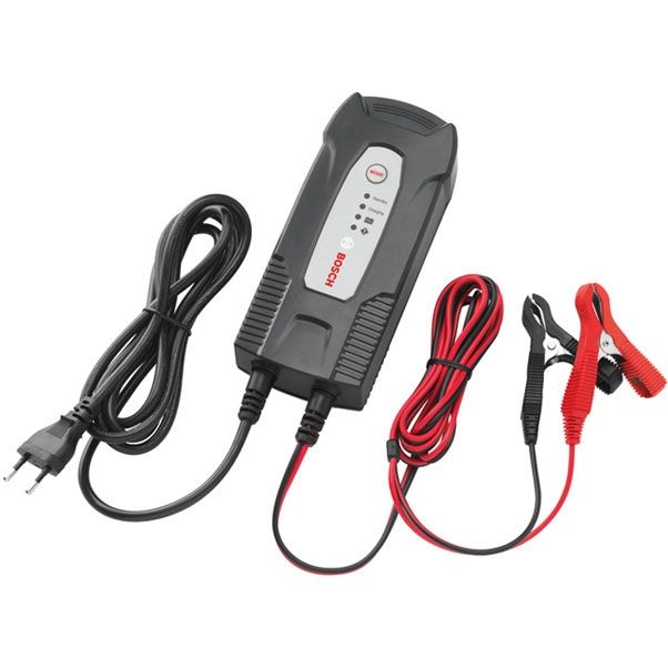 Устройство зарядное Bosch C1018999901М Устройство зарядное Bosch C1018999901МУстройство Bosch C1 сконструировано для заряда открытых и множества закрытых свинцово-кислотных аккумуляторов, которые используются в легковых автомобилях, мотоциклах и некоторых других транспортных средствах. Специальная концепция устройства обеспечивает повторный заряд аккумулятора почти на 100% его емкости. Данное зарядное устройство имеет специальную функцию (импульсный заряд), которая позволяет зарядить почти разряженный аккумулятор. Высокоэффективные защитные меры, предотвращающие неправильное использование и возникновение короткого замыкания, обеспечивают безопасную работу. Благодаря интегрированной схеме зарядное устройство начинает заряд лишь через несколько секунд после выбора режима заряда. За счет этого предотвращаются искры, часто возникающие во время подключения. Кроме того, управление зарядным устройством аккумулятора осуществляется с помощью внутреннего микрокомпьютерного модуля MCU. Устройство обладает индикатором режима ожидания/питания,...