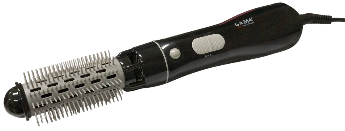 GA.MA MS 700 фен-щеткаA21.MS700 GA.MA MS 700 фен-щеткаA21.MS700С помощью элегантной, легкой и удобной в использовании фен-щетки GA.MA MS 700 вы сможете воплотить ваши самые смелые фантазии при укладке волос. Легкая и безопасная модель обеспечивает равномерное нагревание в любом из двух возможных режимов работы, а функция защиты от перегрева отключит прибор, не позволяя ему выйти из строя при перегрузке. Шесть различных насадок помогут создать любые прически не выходя из дома! Бесшумный двигатель постоянного тока Антибактериальное наносеребряное напыление Диаметр щипцов: 1,5 см. Высота гребня для выпрямления: 1,3 см. Диаметр расчесок: 3,5 см, 4,5 см, 5 см.