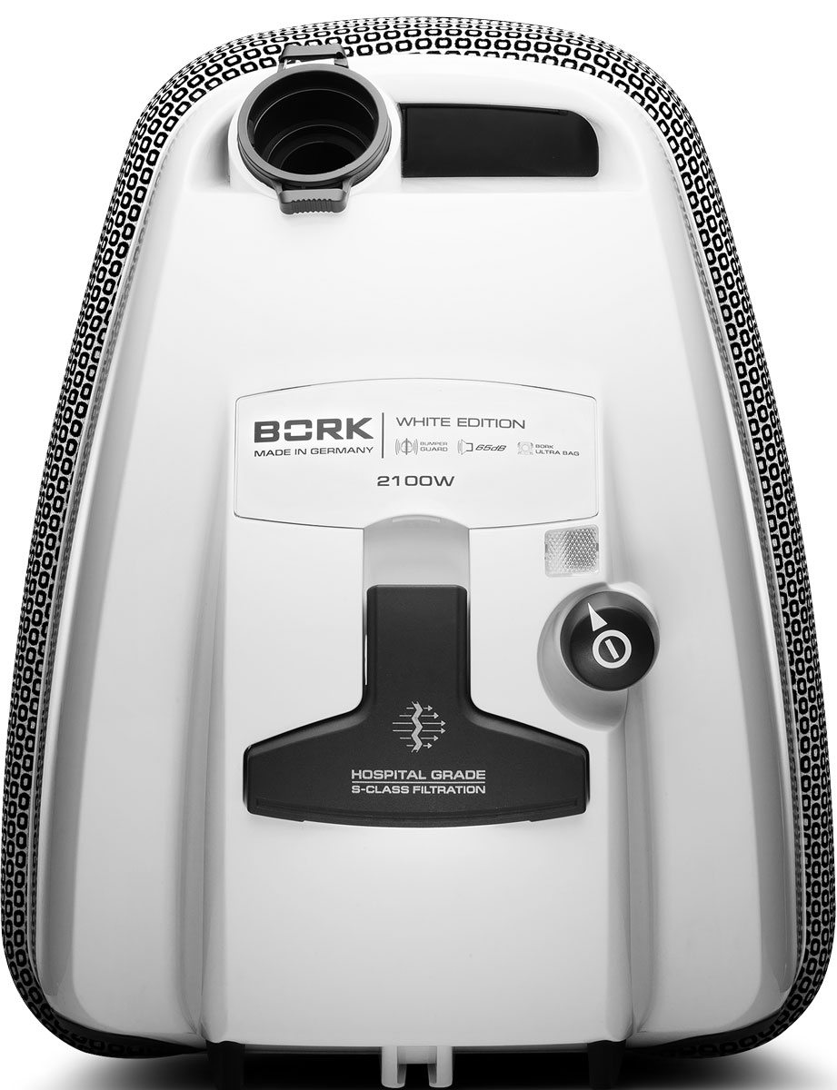 Bork V705 пылесосV705 Bork V705 пылесосV705Bork V705 оснащен мощным двигателем с низким уровнем шума. Уникальная система сбора пыли: пылесборники и фильтры изготовлены из электростатического материала, который обеспечивает высокую степень фильтрации, не снижая силу всасывания. Пылесборники ElectroBag разработаны как для людей, страдающих от аллергии, так и для тех, кто предъявляет высокие требования к гигиене: при извлечении из пылесоса герметично закрываются крышкой. Световая индикация заполнения мешка, идеальная маневренность, мягкий противоударный бампер, прорезиненные колеса, защита от перегрева. Базовый комплект насадок. ElectroBag – новая уникальная система сбора пыли. Три слоя электростатического фильтра, использующихся в мешках, электростатический моторный и выпускной фильтр обеспечивают фильтрацию S-класса (эффективность 99.9% и более). Запатентованный двухслойный мягкий бампер из высокопрочного материала надежно защищает вашу мебель, стены и сам пылесос от механических...