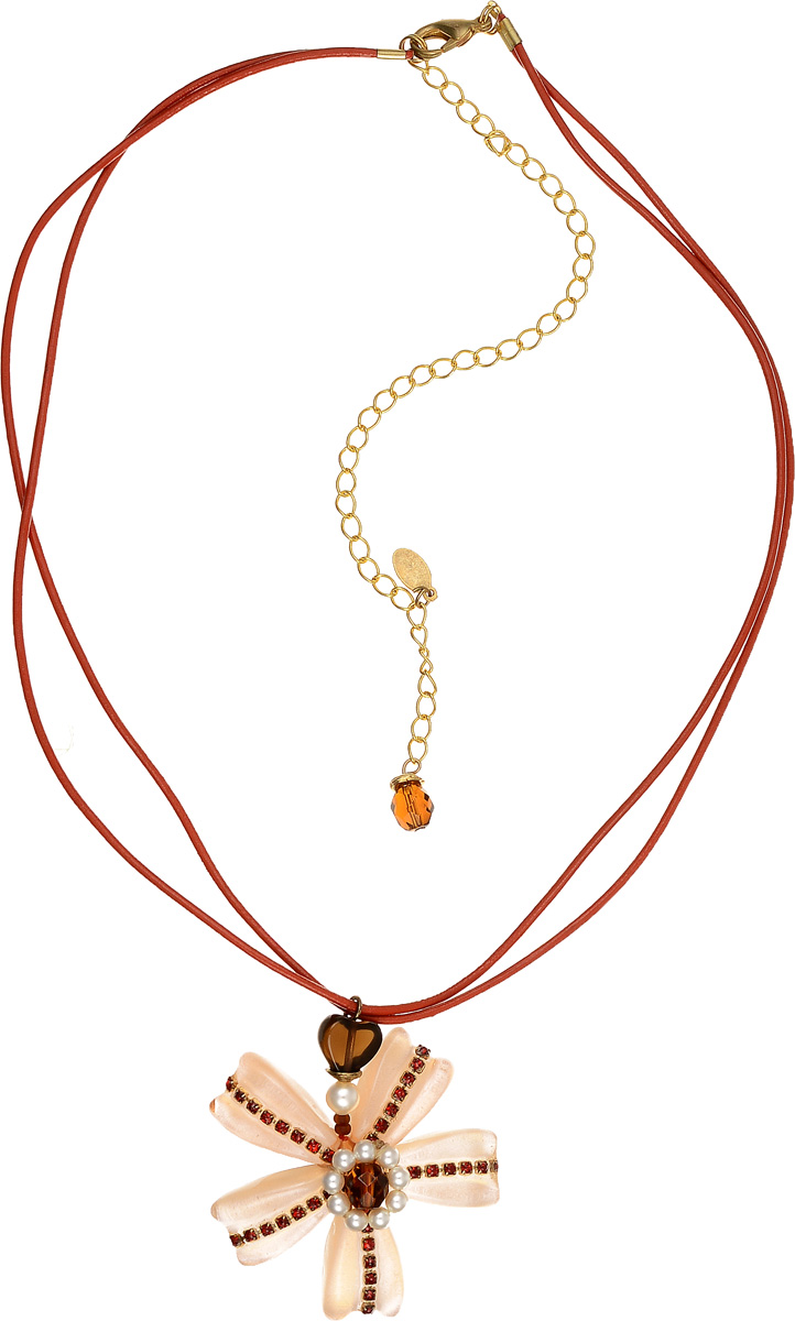 Колье Lalo Treasures Autumn, цвет: красный, золотистый. P4486P4486 Колье Lalo Treasures Autumn, цвет: красный, золотистый. P4486P4486Яркое колье современного дизайна Lalo Treasures Autumn изготовлено из искусственной кожи и металлического сплава. Украшение дополнено подвеской, основные элементы которой выполнены из ювелирной смолы. Изделие застегивается на замок-карабин, длина регулируется. Стильное украшение поможет дополнить любой образ и привнести в него завершающий яркий штрих.