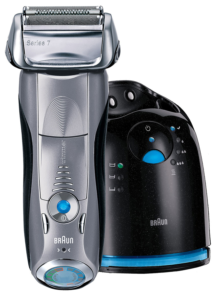 Braun Series 7 790сс-4 электробритва5494794 Braun Series 7 790сс-4 электробритва5494794Бритва Braun Series 7 790сс-4 является самой технологически усовершенствованной бритвой от Braun. Ее революционная технология Sonic автоматически адаптирует ее мощность к густоте щетины на вашем лице и посылает 10 000 микровибраций с каждым прикосновением - для более тщательного и комфортного бритья. Кроме того, Braun Series 7 790сс-4 сочетает в себе безупречное немецкое исполнение и всемирно известный дизайн Braun. Для оптимальной эффективности на разных участках лица выберите один из режимов: бережный, стандартный или интенсивный. Бритва идеально адаптируется к контурам лица для более тщательного и комфортного бритья. Подвижные режущие элементы повторяют контуры кожи, срезая короткие и длинные волоски с каждым проходом. Две сетки и интегрированный промежуточный триммер бреют намного чище. Оптимизированные режущие элементы, запатентованные Braun, созданы для исключительной чистоты и комфорта. Промежуточный триммер приподнимает и срезает прилегающие к коже...