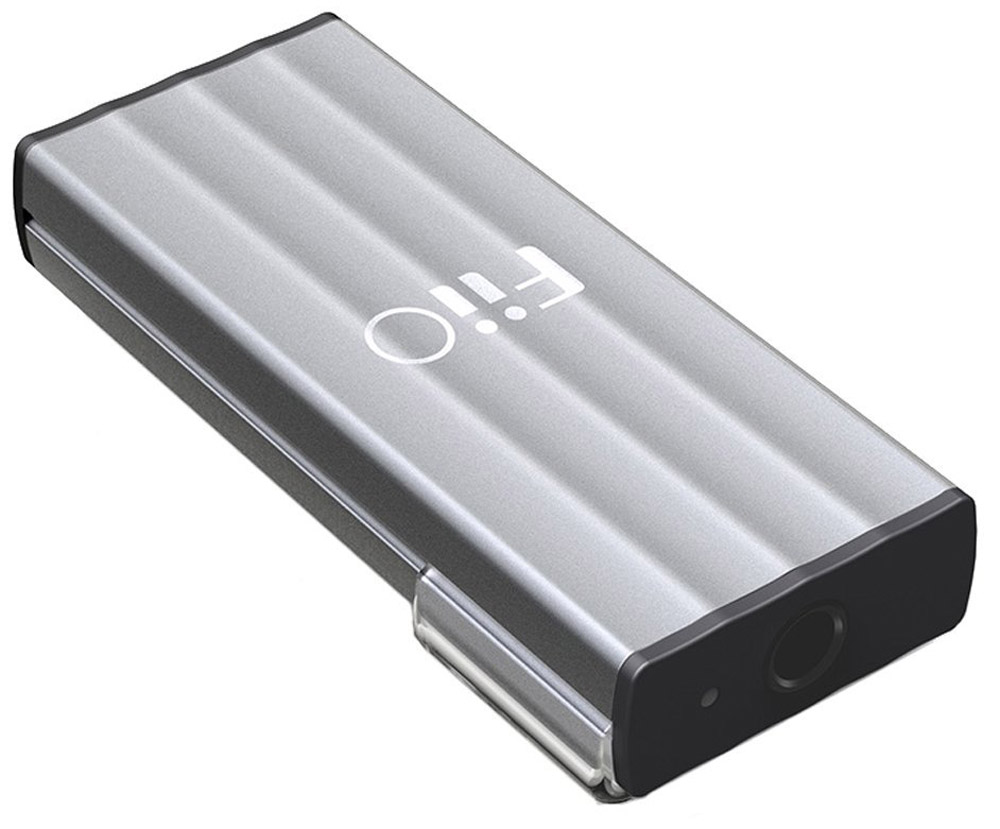 Fiio K1 усилитель для наушников6953175710059 Fiio K1 усилитель для наушников6953175710059Fiio K1 - компактный усилитель для наушников с ЦАПом, который поддерживает параметры звука вплоть до 24 бит/96 кГц и предназначен для того, чтобы улучшить звучание вашей существующей компьютерной аудиосистемы, включаясь в аудиотракт между ПК и наушниками или колонками. Одним из отличительных преимуществ Fiio K1 является отсутствие источника питания: вам не нужны ни батарейки, ни аккумуляторы, ни внешние блоки питания. Всё необходимое для работы электричество ЦАП/усилитель получает из звукового тракта. Также ему не требуются никакие драйвера, а подключение к компьютеру выполняется посредством разъема micro-USB: можно использовать как свой обычный кабель, так и короткий комплектный. Усилитель можно использовать и с некоторыми портативными устройствами: для этого он снабжен специальной клипсой для крепления к одежде. А корпус из алюминия с пластиковыми заглушками на торцах поможет устройству остаться целым и невредимым в случае падения с небольшой...