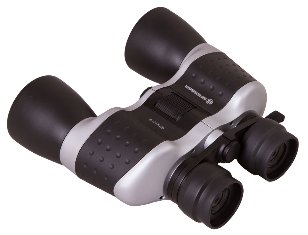 Bresser Topas 8–24x50 бинокль8962142 Bresser Topas 8–24x50 бинокль8962142Bresser Topas 8–24x50 – классический бинокль с возможностью увеличения до 24 крат. Основная особенность этой модели – переменное увеличение. На малой кратности удобно изучать большие области и вести стандартные полевые наблюдения, в том числе и со штатива. На большой – детально изучать сильно удаленные объекты. Диапазон применения бинокля поистине безграничен. Вы можете наблюдать за птицами, животными, спортивными мероприятиями, концертами, изучать архитектуру или просто приближать любые интересующие вас объекты. Бинокль передает четкую и ясную картинку при любой кратности. В основе конструкции лежит оптическая схема Porro. Она придает изображению больше глубины и объема, делая его живым. Благодаря стеклянной оптике все детали отображаются четко и без искажений. А полное просветление уменьшает потери света и исключает блики и аберрации. Корпус бинокля изготовлен из пластика и частично обрезинен. Боковые части покрыты мягким нескользящим ...
