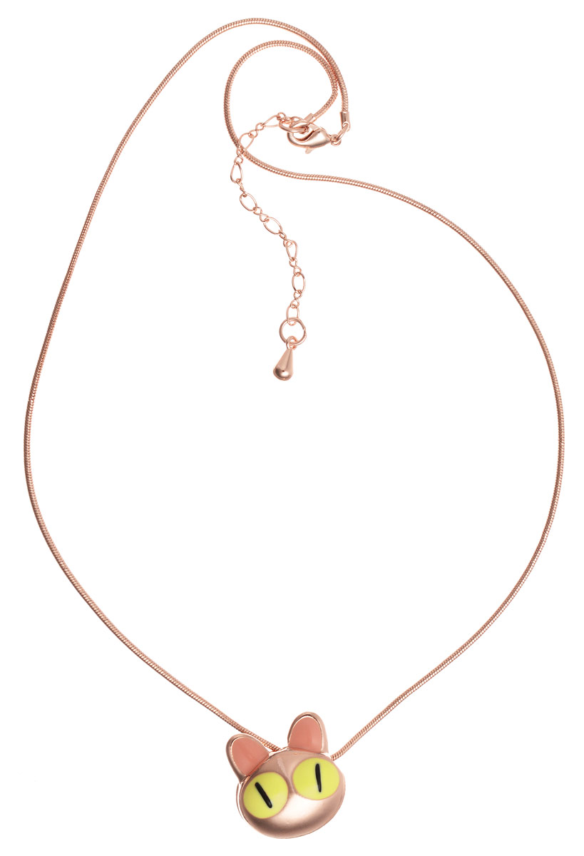 Колье Art-Silver, цвет: золотистый. 004673-002-720004673-002-720 Колье Art-Silver, цвет: золотистый. 004673-002-720004673-002-720Стильное колье Art-Silver выполнено из бижутерного сплава с золотистым покрытием. Колье представляет собой цепочку оригинального плетения, которая дополнена подвеской в виде мордашки кота. Подвеска дополнена вставками из эмали. Изделие застегивается на замок-карабин с регулирующей длину цепочкой. Стильное колье станет оригинальным аксессуаром, как для повседневного, так и для вечернего наряда, оно подчеркнет вашу индивидуальность и неповторимый стиль.
