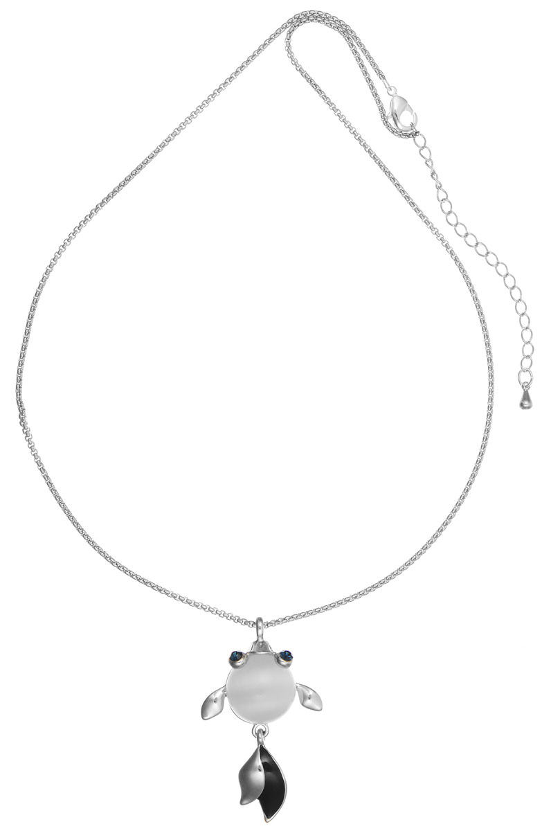 Колье Art-Silver, цвет: серебряный, черный, синий. E16484-S-608E16484-S-608 Колье Art-Silver, цвет: серебряный, черный, синий. E16484-S-608E16484-S-608Стильное колье Art-Silver выполнено из бижутерного сплава. Колье представляет собой цепочку оригинального плетения, которая дополнена подвеской в виде рыбки. Подвеска выполнена из кошачьего глаза, дополнена элементами из металла, покрытыми эмалью и инкрустирована кубическим цирконием. Изделие застегивается на замок-карабин с регулирующей длину цепочкой. Стильное колье станет оригинальным аксессуаром, как для повседневного, так и для вечернего наряда, оно подчеркнет вашу индивидуальность и неповторимый стиль.