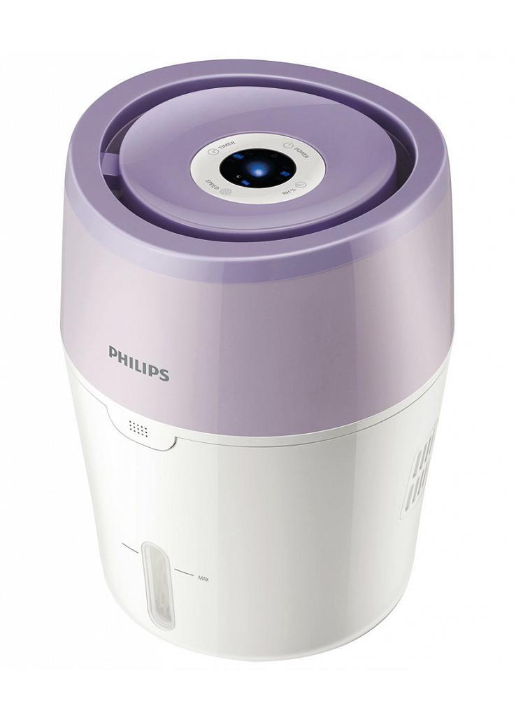 Philips HU4802/01 увлажнитель воздухаHU4802/01 Philips HU4802/01 увлажнитель воздухаHU4802/01Цифровой интерфейс и современная технология холодного испарения. При использовании увлажнителя Philips в выходящем из прибора воздухе на 99,9% меньше бактерий, чем при использовании ультразвукового увлажнителя. Он равномерно распределяет увлажненный воздух по комнате, без бактерий и белой пыли. Технология холодного испарения NanoCloud: Этот увлажнитель воздуха от Philips с технологией NanoCloud оснащен современной системой холодного испарения и действует в три этапа: 1) сухой воздух поступает в увлажнитель, где крупные загрязнения, пыль и шерсть животных оседают на поглощающем фильтре 2) при помощи технологии холодного испарения NanoCloud происходит насыщение воздуха молекулами воды. Эта технология препятствует распространению в воздухе бактерий и появлению белой пыли 3) чистый увлажненный воздух подается в помещение и равномерно распределяется по комнате без образования водяного пара, обеспечивая комфорт вам и вашей семье. ...