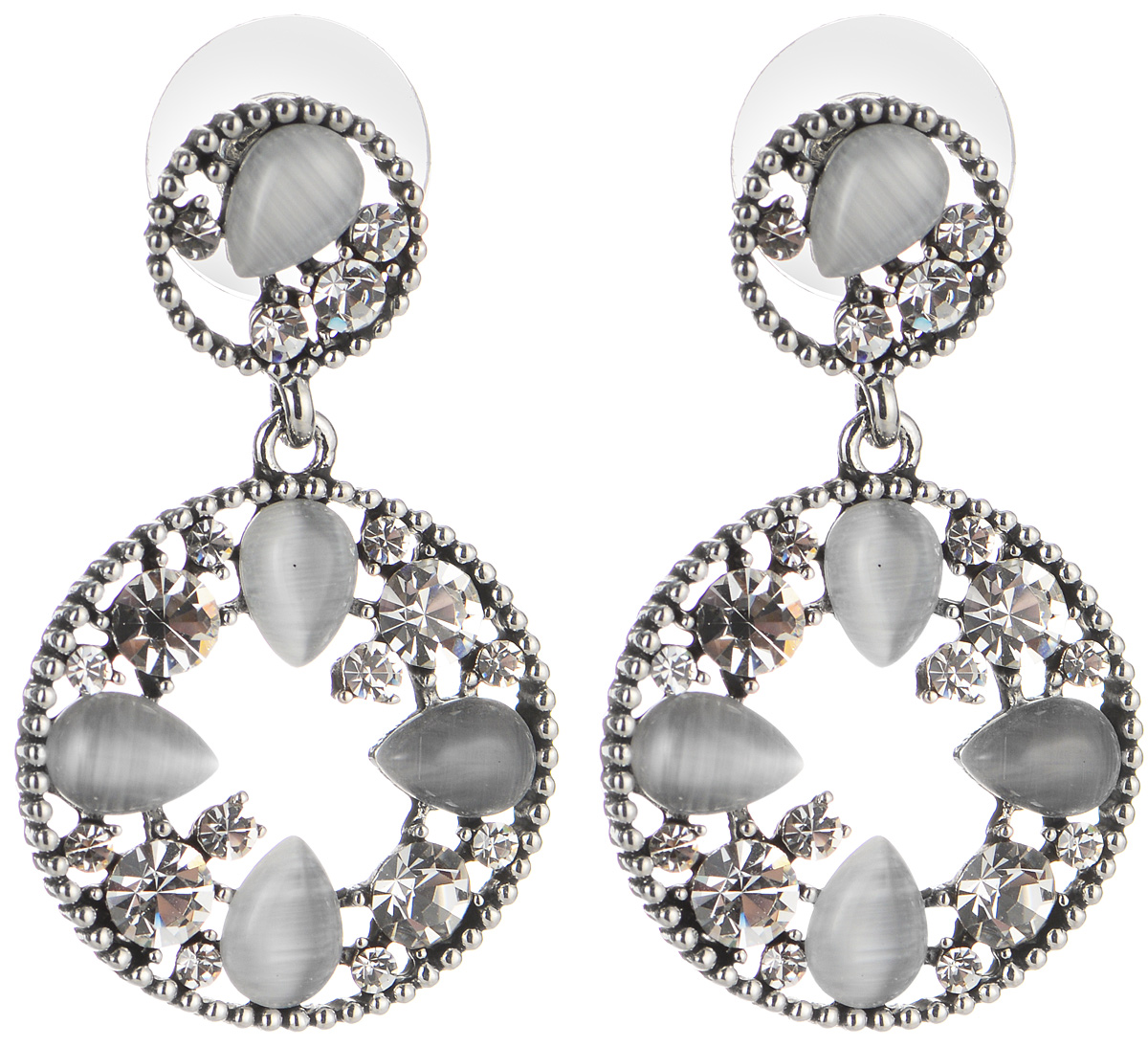 Серьги Art-Silver, цвет: серебряный, серый. 29663-1-75529663-1-755 Серьги Art-Silver, цвет: серебряный, серый. 29663-1-75529663-1-755Элегантные серьги Art-Silver, выполненные из бижутерийного сплава, с легкостью завершат ваш образ. Серьги дополнены подвесками, которые инкрустированы цирконами натуральными камнями. В качестве основы украшения использован замок-гвоздик. Серьги современного дизайна придадут вашему образу изюминку, подчеркнут красоту и изящество вечернего платья или преобразят повседневный наряд.