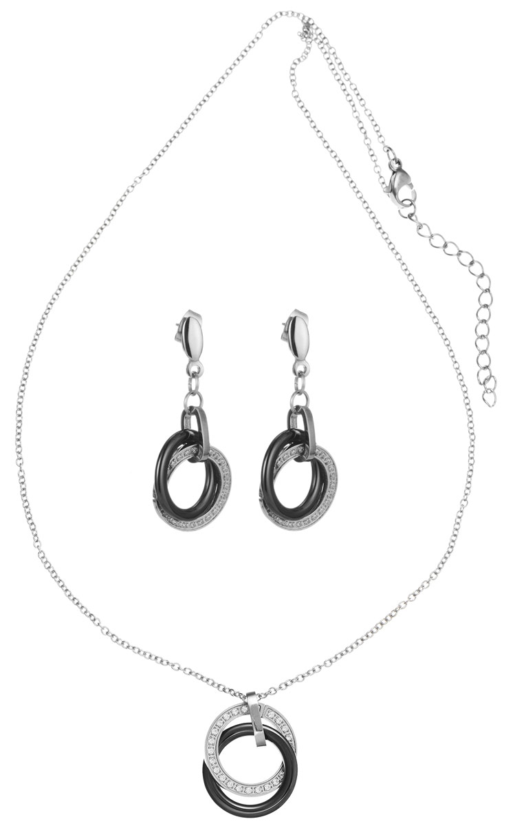 Комплект Art-Silver: колье, серьги, цвет: серебряный, черный. КЧ0818-1612КЧ0818-1612 Комплект Art-Silver: колье, серьги, цвет: серебряный, черный. КЧ0818-1612КЧ0818-1612Оригинальный комплект украшений Art-Silver включает в себя стильные серьги и колье. Украшения выполнены из бижутерного сплава, керамики и стали. Колье представляет собой тонкую цепочку с подвеской из двух небольших колечек. Одно кольцо выполнено из керамики, другое - из стали и украшено кубическим цирконием. Изделие имеет надежную застежку-карабин с регулирующей длину цепочкой. Серьги с подвесками из керамики оригинально дополняют данный комплект. В качестве основы украшения использованы застежки-гвоздики с фиксаторами из металла. Изящный комплект придаст вашему образу изюминку, подчеркнет красоту и изящество вечернего платья или преобразит повседневный наряд.