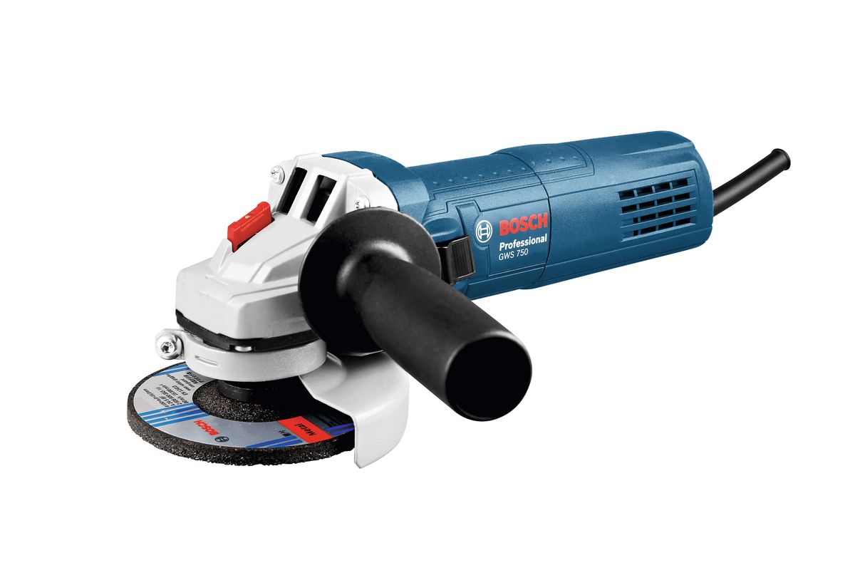 Угловая шлифмашина Bosch GWS 750-11506013940R0 Угловая шлифмашина Bosch GWS 750-11506013940R0Новую серию шлифмашин GWS 750 характеризуют: Новая серия двигателей — высокая производительность и высокий крутящий момент Эргономичная конструкция: удобный размер/периметр для хвата ладонью, удобная округлая форма для хвата Усовершенствованная воздушная струя для контроля повышения температуры Пылезащищенный впуск воздуха и резьбовая головка с чехлом из х/б ткани Комплектация: переустанавливаемый защитный кожух, ключ, зажимная гайка, дополнительная рукоятка.