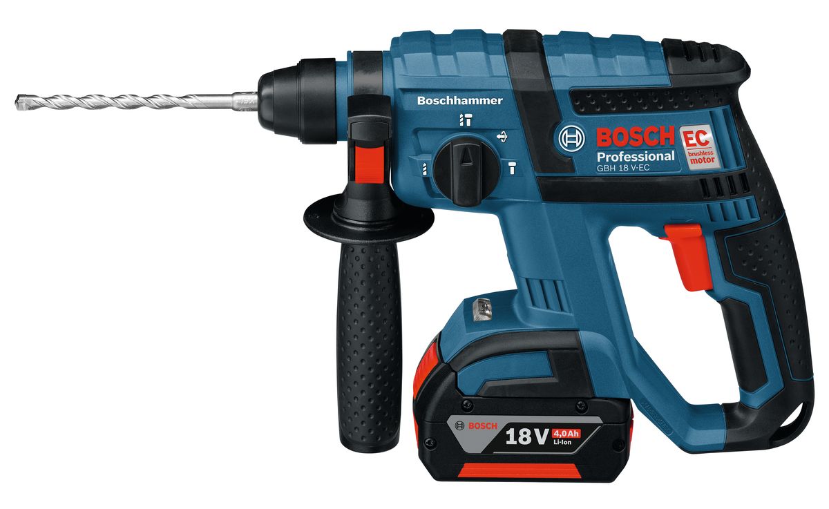 Аккумуляторный перфоратор Bosch GBH 18-V-ECПД-6,3/114Р+ ПРОФИ Аккумуляторный перфоратор Bosch GBH 18-V-ECПД-6,3/114Р+ ПРОФИХарактеристики инструмента: Бесщеточный двигатель Bosch-EC: компактный, пылезащищенный, легкий и не требующий никакого технического обслуживания Инновационные аккумуляторы CoolPack обеспечивают оптимальный отвод тепла и тем самым увеличивают срок службы на 100 % (ср. литий-ионные аккумуляторы без CoolPack) Bosch Electronic Cell Protection (ECP): система защиты аккумулятора от перегрузки, перегрева и глубокого разряда Высочайшая прочность: система электронной защиты двигателя предохраняет его от перегрузки и обеспечивает полную работоспособность даже после падения на бетон с высоты 2 м Отсутствие эффекта памяти: аккумулятор можно заряжать вне зависимости от степени его заряженности без повреждения элементов Комплектация: Кейс L-BOXX 136 Быстрозарядное устройство AL 1860 CV 2607225322 Ограничитель глубины 210 мм Дополнительная рукоятка 1/1 вкладыша для кейса L-BOXX под инструмент и зарядное устройство 2 аккумулятора Li-Ion...