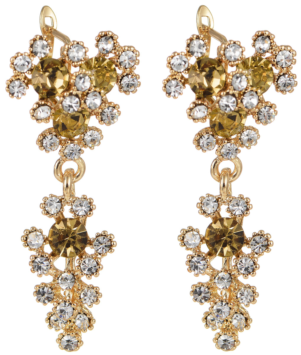 Серьги Taya, цвет: золотистый. T-B-11094T-B-11094-EARR-GOLD Серьги Taya, цвет: золотистый. T-B-11094T-B-11094-EARR-GOLDСтильные и нежные серьги современного дизайна Taya изготовлены из металлического сплава, модель не оставит равнодушной ни одну любительницу изысканных и необычных украшений. Серьги выполнены в виде оригинальных подвесок, выполненных в виде мелких цветков из прозрачных страз с солнечной серединкой. Серьги застегиваются на английский замок. Такие серьги помогут дополнить любой образ и привнести в него завершающий яркий штрих.