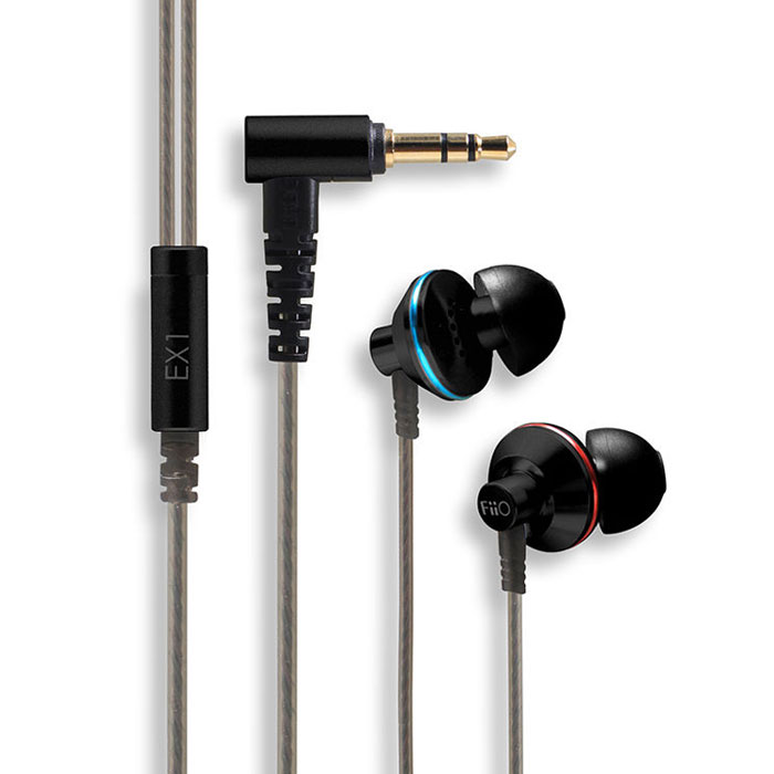 Fiio EX1, Black наушники15118426 Fiio EX1, Black наушники15118426Вставные наушники Fiio EX1 имеют специальную эргономичную форму, которая позволяет им надежно и комфортно располагаться в ушах. Повернутые под определенным углом звуководы корпусов имеют небольшой диаметр, и снабжены эластичными насадками. Корпус модели выполнен из стали и авиационного алюминия и обладает превосходными антирезонансными характеристиками. Наушники оборудованы динамическими излучателями диаметром 13 мм, диафрагма которых изготовлена из титана, и обладают расширенным диапазоном рабочих частот. Специальные технологии, примененные при изготовлении излучателей, позволили получить крайне низкие искажения, и сделать звучание FiiO EX1 практически мониторным. Два ряда микроотверстий на тыльной стороне корпусов служат для оптимальной акустической нагрузки излучателей. Кабель имеет 42-жильные проводники из бескислородной меди высокой степени очистки, и усилен кевларовой нитью. Внешняя оболочка провода, выполненная из высокотехнологичного...