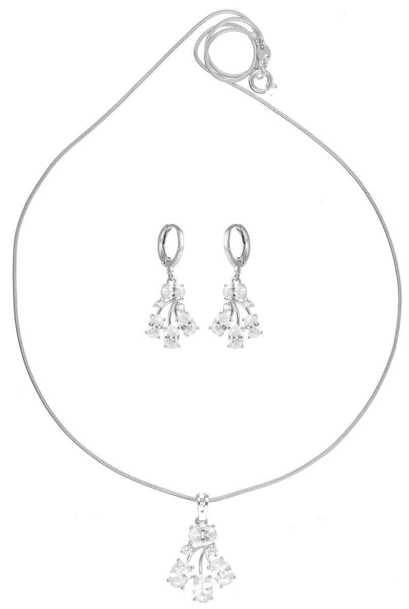 Комплект украшений Fashion Jewelry Diamond: колье, серьги, цвет: серебристый, белый. 1009751210097512 Комплект украшений Fashion Jewelry Diamond: колье, серьги, цвет: серебристый, белый. 1009751210097512Роскошный комплект украшений Fashion Jewelry Diamond, изготовленный из металла с родиевым покрытием, включает в себя серьги и колье. Колье выполнено в виде тонкой цепочки оригинального плетения, дополненной оригинальной подвеской. Подвеска и серьги украшены цирконами. Колье застегивается на шпренгельный замок, серьги - на замок-конго. Оригинальный комплект придаст вашему образу изюминку, подчеркнет красоту и изящество вечернего платья или преобразит повседневный наряд. Такой комплект позволит вам с легкостью воплотить самую смелую фантазию и создать собственный неповторимый образ.
