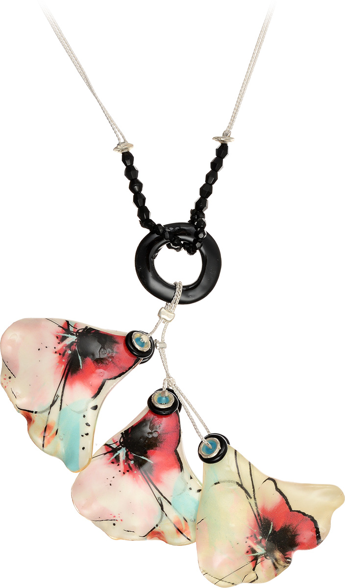 Кулон Lalo Treasures, цвет: бежевый, черный. P4509-1P4509-1 Кулон Lalo Treasures, цвет: бежевый, черный. P4509-1P4509-1Яркий дизайнерский кулон Lalo Treasures станет отличным дополнением к вашему стилю. Кулон изготовлен из качественной ювелирной смолы и металлического сплава. Декоративная часть кулона выполнена в виде композиции из лепестков с рисунками цветов, крепящихся с помощью пластиковой веревки к кольцу. Кулон застегивается на замок-карабин, а длина регулируется с помощью звеньев. Интересный дизайн кулона подчеркнет ваш образ и позволит вам быть оригинальной и изящной.