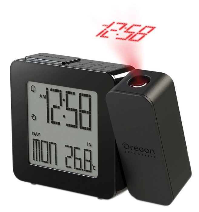 Oregon Scientific RM338-P, Black часы проекционныеRM338P-b Oregon Scientific RM338-P, Black часы проекционныеRM338P-bПроекционные часы Oregon Scientific RM338-P с термометром. Сохраняя баланс между привлекательной ценой и достойным качеством, компания Oregon Scientific реализовала проекционные часы с термометром – RM338-P. Устройство специально для тех, кто не желает оставаться заурядным, а напротив – любит стиль и оригинальность. Вы никогда не забудете узнать температуру, погоду или время. При пробуждении, лежа на кровати, удобную подачу информации создаст проекция, которая отобразит данные на любой поверхности. А проснувшись ночью, можно узнать время не поднимая головы с подушки. Поворот проектора предполагает возможность изменения угла проецирования на 180 градусов. Эта функция даст возможность увидеть время в виде светящихся цифр или иконок с погодой на стене или потолке. Фокусное расстояние: 1,5 м - 2 м (фиксированное) Радиоконтролируемые часы Двойной будильник
