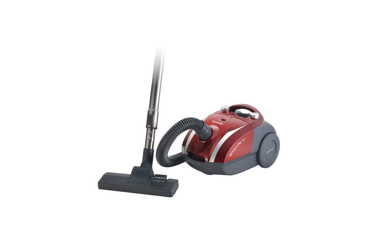 Ariete 2784/12 Smart, Red пылесос2784/12 Ariete 2784/12 Smart, Red пылесос2784/12Пылесос Ariete 2784/12 Smart с мешком для сбора пыли и интуитивно понятным дизайном. Производительная насадка обеспечивает эффективный сбор пыли как на твердых, так и на ковровых покрытиях. Регулировка мощности на корпусе позволяет подобрать нужную мощность всасывания сообразно очищаемому напольному покрытию.
