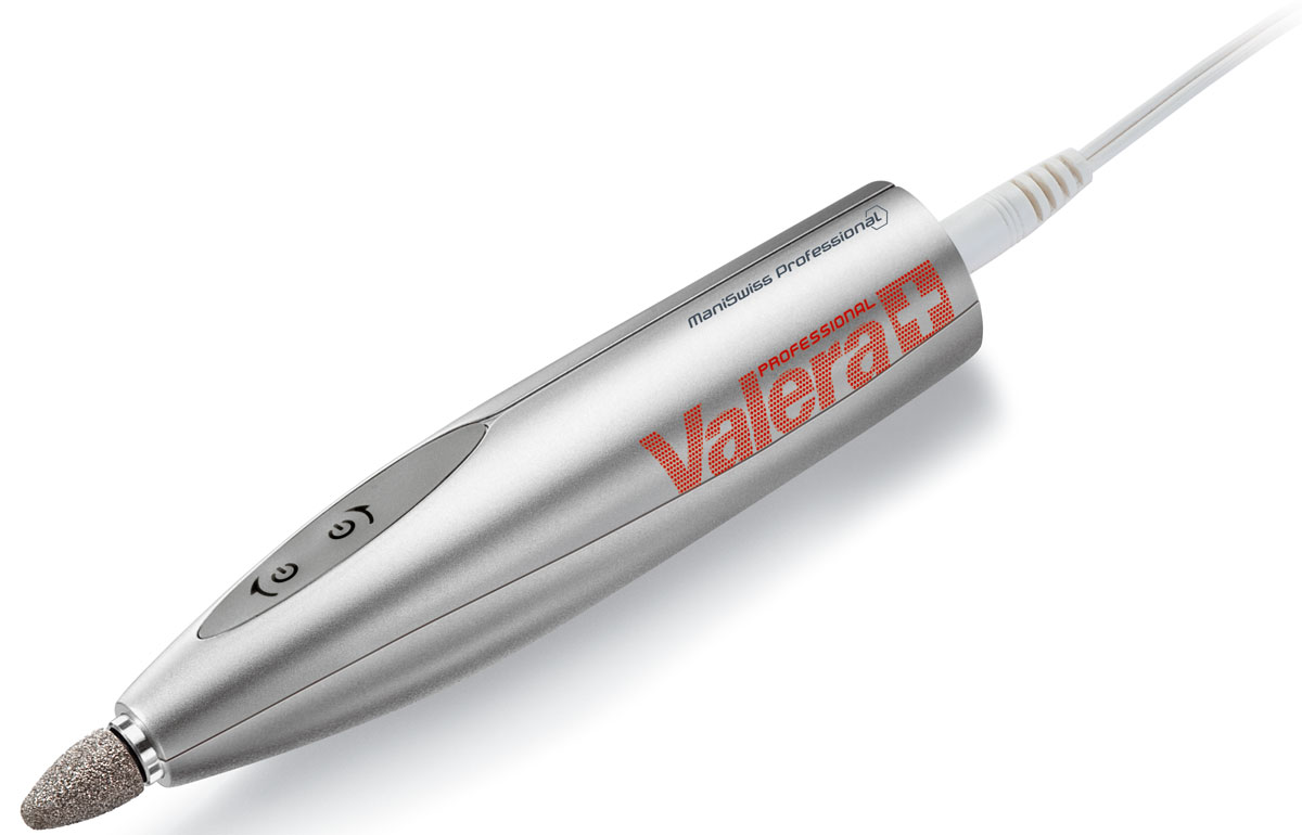 Valera 651.01 ManiSwiss Professional Set, Silver профессиональный маникюрный набор651.01 Valera 651.01 ManiSwiss Professional Set, Silver профессиональный маникюрный набор651.01Профессиональный набор для маникюра и педикюра, 14 насадок из хирургической стали, сапфировая технология для эффективного и продолжительного использования, «обратное вращение» для идеального ухода за натуральными и искусственными ногтями, 4 скорости вращения в каждом направлении, система подавления вибрации, кейс для хранения Delux, производство Швейцария.