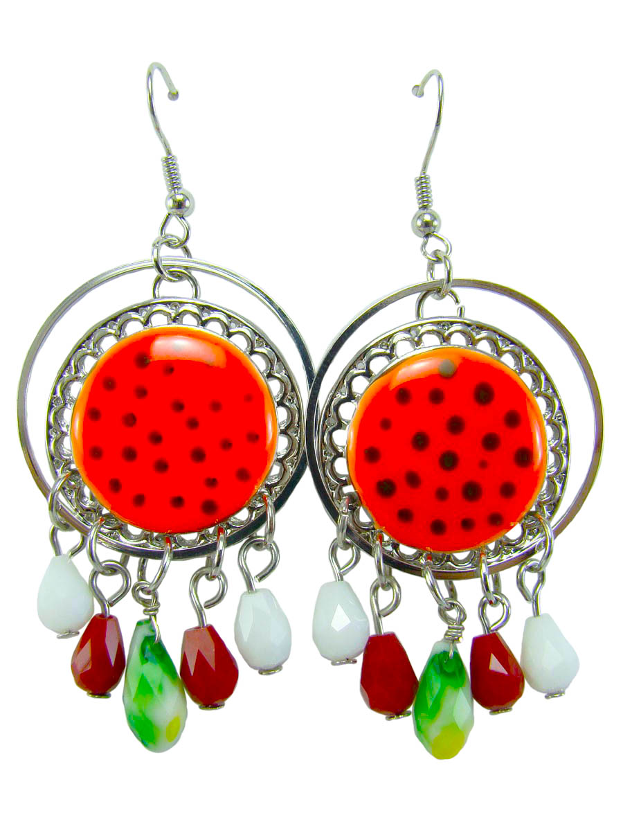 Серьги женские Taya, цвет: оранжевый. T-B-8418-EARR-ORANGET-B-8418-EARR-ORANGE Серьги женские Taya, цвет: оранжевый. T-B-8418-EARR-ORANGET-B-8418-EARR-ORANGEЯркие и запоминающиеся серьги с петлевидным замком, имеющим вид дужки, который фиксируется силиконовой заглушкой. Серьги покрыты ярко рыжей эмалью с черными вкраплениями с маленькими разноцветными подвесочками. Размеры: Длина серьги с учетом замка 6,7 см. Диаметр эмалированной вставки 2 см.