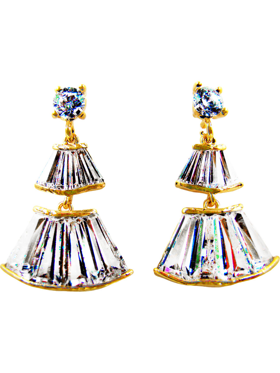 Серьги женские Taya, цвет: золото. T-B-9945-EARR-GOLDT-B-9945-EARR-GOLD Серьги женские Taya, цвет: золото. T-B-9945-EARR-GOLDT-B-9945-EARR-GOLDСерьги-гвоздики с заглушкой из металла и пластика. Крошечный стразик схватили золотые лапки с которого ниспадают два изумительных хрустальных веера. Размеры: длина серьги 2,5 см , ширина серьги 1,5 см