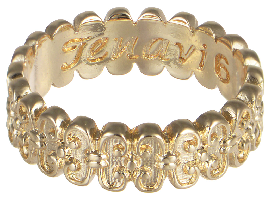 Кольцо Jenavi Relax. Тайт, цвет: золотой. r962p090. Размер 17r962p090 Кольцо Jenavi Relax. Тайт, цвет: золотой. r962p090. Размер 17r962p090Минималистическое кольцо Jenavi Тайт из коллекции Relax изготовлено из гипоаллергенного ювелирного сплава с позолотой. Коллекцию Relax от Jenavi отличает фактурность украшений. При взгляде на них, создается ощущение, что их связали и сплели из послушных металлических нитей. Эта коллекция поможет вам вырваться из цепкого плена бесконечных будней и выпустить на свободу все свои желания и фантазии, создав неповторимый образ, о котором вы всегда мечтали. Изделие декорировано тиснением с названием бренда изнутри.