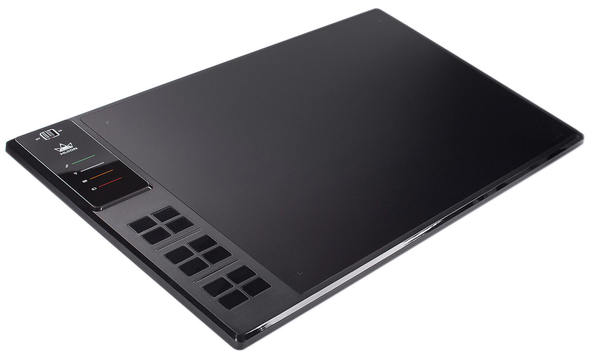 Huion WH1409 (Wi-Fi), Black графический планшетWH1409 Huion WH1409 (Wi-Fi), Black графический планшетWH1409Графический планшет Huion WH1409 имеет крупнейшую в мире рабочую поверхность размером 351 х 218 мм, на которой вы можете свободно рисовать. Еще больше свободы придает беспроводное Wi-Fi подключение к компьютеру. Благодаря аккумулятору 2000 мАч, планшет может работать до 40 часов без подзарядки. Если этого не достаточно, подключите кабель и продолжайте работать во время зарядки. Этот планшет имеет 12 программируемых клавиш, которые можно запрограммировать как вам удобно. Клавиши реализованы в виде блоков (3 блока по 4 клавиши), что позволит группировать любимые сочетания. Также у Huion WH1409 есть встроенные 8 ГБ памяти, которые позволят вам носить проекты с собой. Технология: Электромагнитный резонанс Рабочая область: 13,8 х 8,6 дюйма (351 мм х 218 мм) Максимальная скорость отклика: 233 RPS Количество клавиш Express Keys: 12 Чувствительность: 2048 уровня Минимальная высота работы пера: 10 мм Энергопотребление 5 вольт...