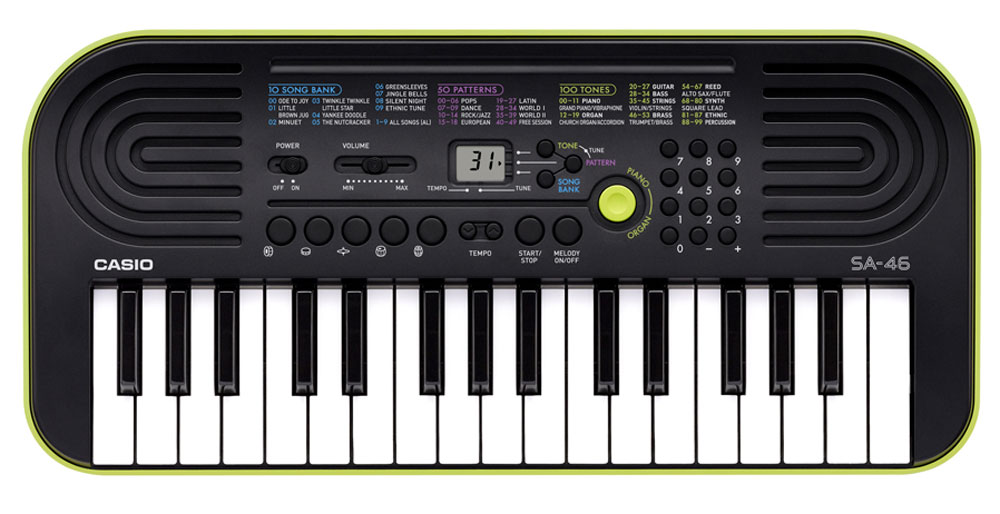 Casio SA-46, Green цифровой синтезаторSA-46 Casio SA-46, Green цифровой синтезаторSA-46Цифровой синтезатор Casio SA-46, несмотря на малый размер и всего лишь 32 клавиши, это не просто игрушка, а полноценный музыкальный инструмент для начинающих. Во-первых, в нем присутствуют солидная 8-ми нотная полифония и прекрасное звучание всех 100 встроенных тембров и 50 стилей. А во-вторых, мини клавиатура данной модели отлично подходит для детских пальчиков. Ваше любимое звучание одним нажатием: кнопка переключения фортепиано / органа дает возможность быстрого выбора звучания. Для переключения достаточно нажать на кнопку. Обширный репертуар из 100 тембров предлагает великолепное качество. Мелодии на каждый вкус: 100 мелодий для разучивания дают возможность освоить разные стили. Наглядно и удобно: ЖК дисплей обеспечивает быстрый доступ ко всем функциям инструмента. Выбери правильный ритм. Барабанные пэды - замечательное введение в мир цифровых ударных инструментов. Пять кнопок, для отдельного барабана или перкуссии...