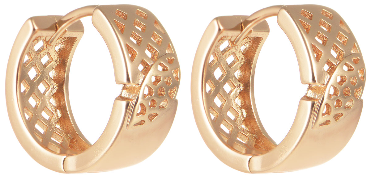 Серьги Taya, цвет: золотистый. T-B-11647T-B-11647-EARR-GOLD Серьги Taya, цвет: золотистый. T-B-11647T-B-11647-EARR-GOLDОригинальные серьги Taya выполнены из бижутерного сплава. Изделие оснащено практичным замком-конго. Серьги Taya блестяще подчеркнут ваш стиль и помогут внести разнообразие в привычный образ.