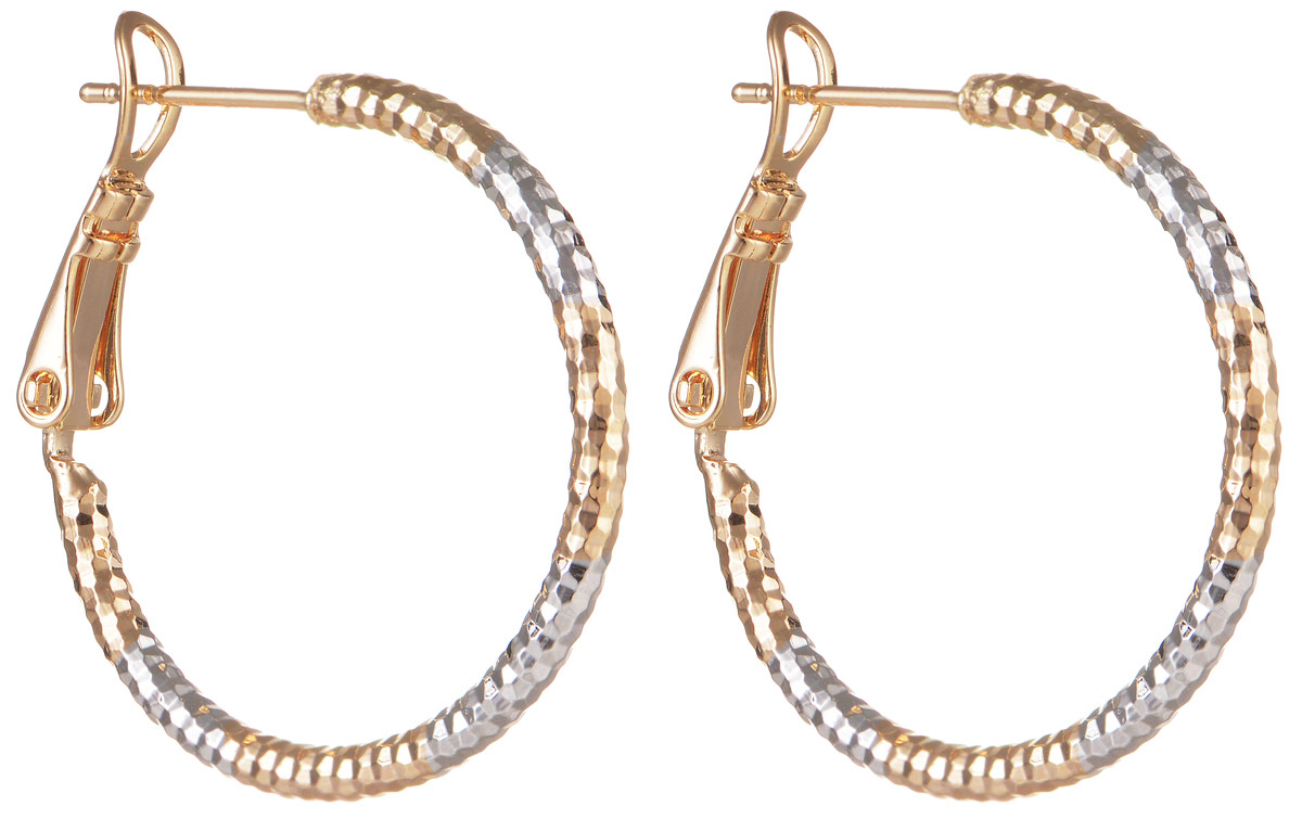 Серьги Taya, цвет: золотистый, серебристый. T-B-11671T-B-11671-EARR-GL.SILVER Серьги Taya, цвет: золотистый, серебристый. T-B-11671T-B-11671-EARR-GL.SILVERОригинальные серьги Taya, выполненные из бижутерного сплава. Серьги выполнены из металла в виде колец. Застегиваются на застежку в виде булавки, что обеспечивает надежное удержание серьги. Такие серьги позволят вам с легкостью воплотить самую смелую фантазию и создать собственный, неповторимый образ.